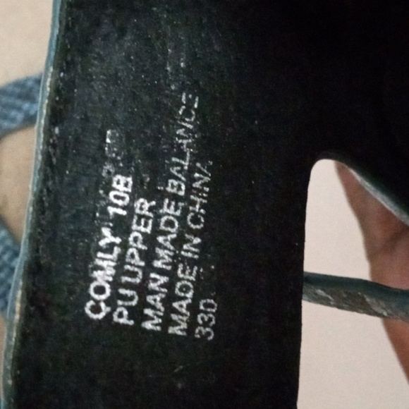 Steve Madden Gladiator Style Sandals 10B Blue Snake Print. Preowned - Picture 8 of 9